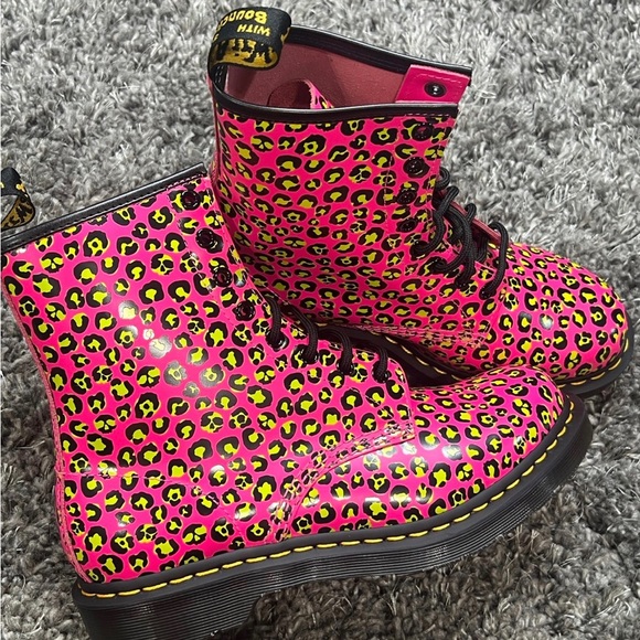 Dr. Martens 1460 Loud Leopard Smooth Pink 27652682 Women's 10 - Picture 3 of 8